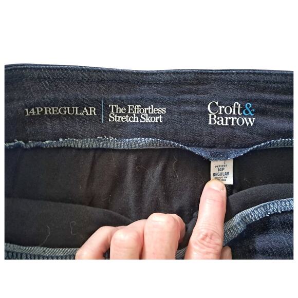 CROFT & BORROW Stretch Denim Mini Skirt Skort Size 14P Regular Activewear Simple - Picture 2 of 7